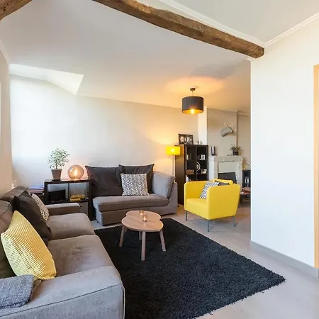 Lägenhet Charmant Au Coeur De Nantes